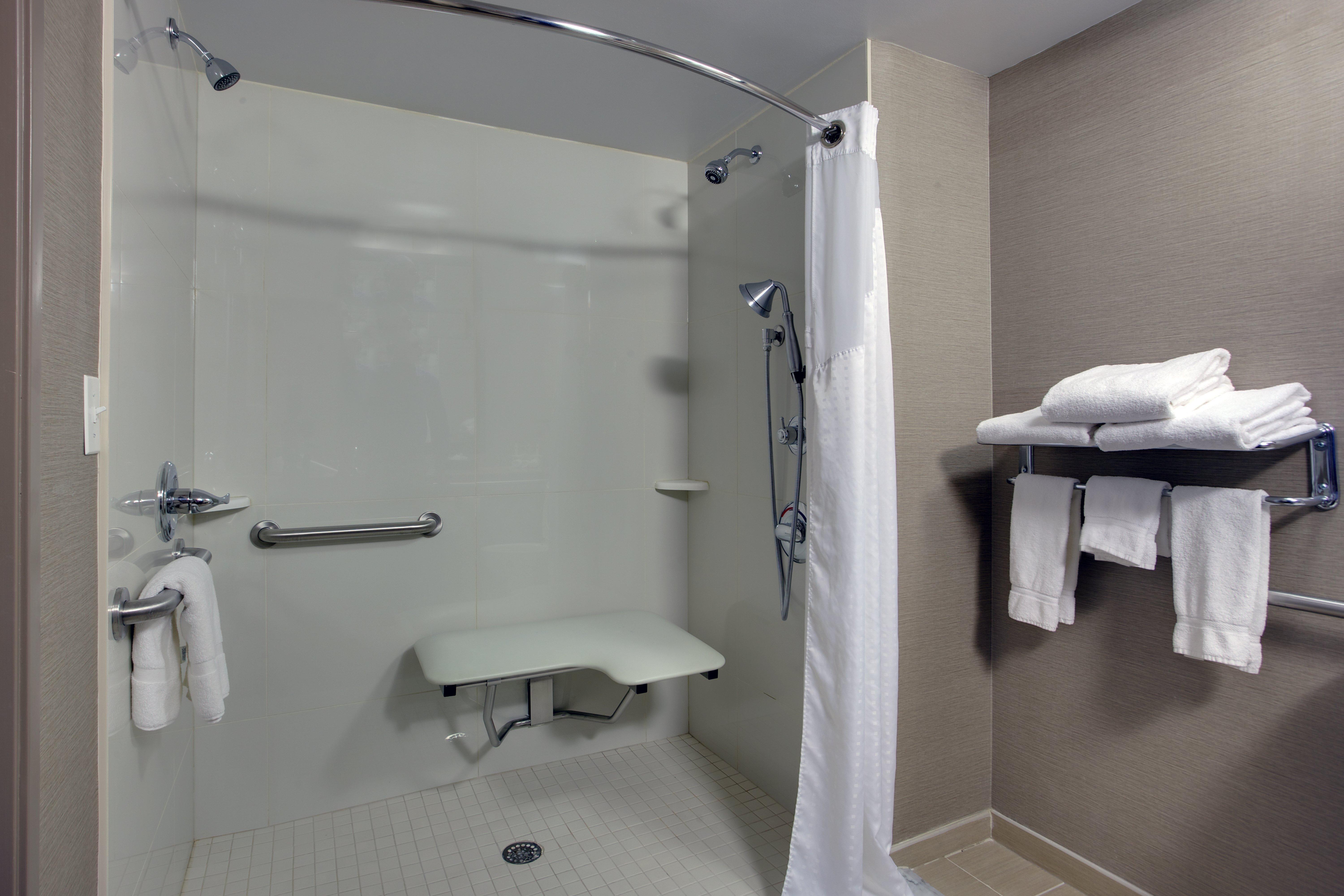 קרלסטד Holiday Inn Express Hotel & Suites Meadowlands Area By Ihg מראה חיצוני תמונה